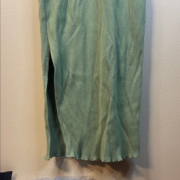 EUC Women’s Rolla Coster V-Neck Midi Dress in Soft Green Size Small #92 - Picture 5 of 8